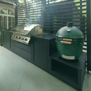 Наш стол из камня — устойчив и прочен, идеален для Kamado