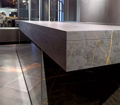 Парящая столешница из керамики Dekton